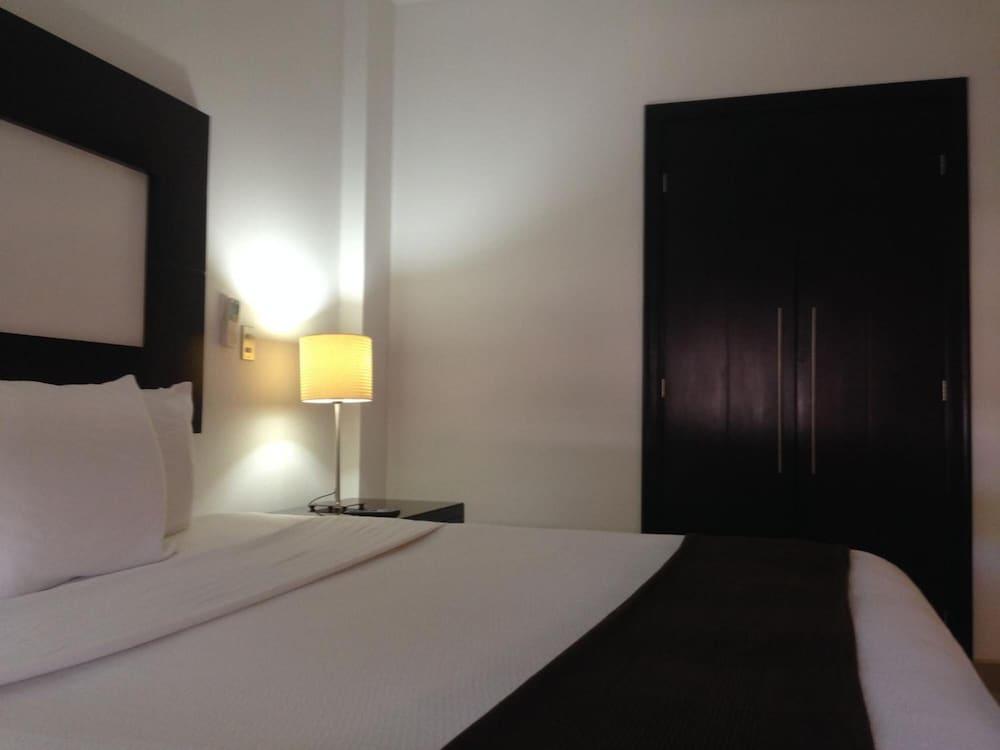 Hotel Brandts Los Robles De San Juan Managua Exteriör bild