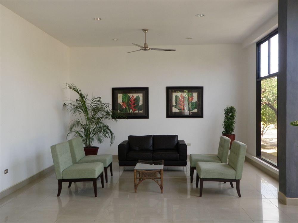 Hotel Brandts Los Robles De San Juan Managua Exteriör bild