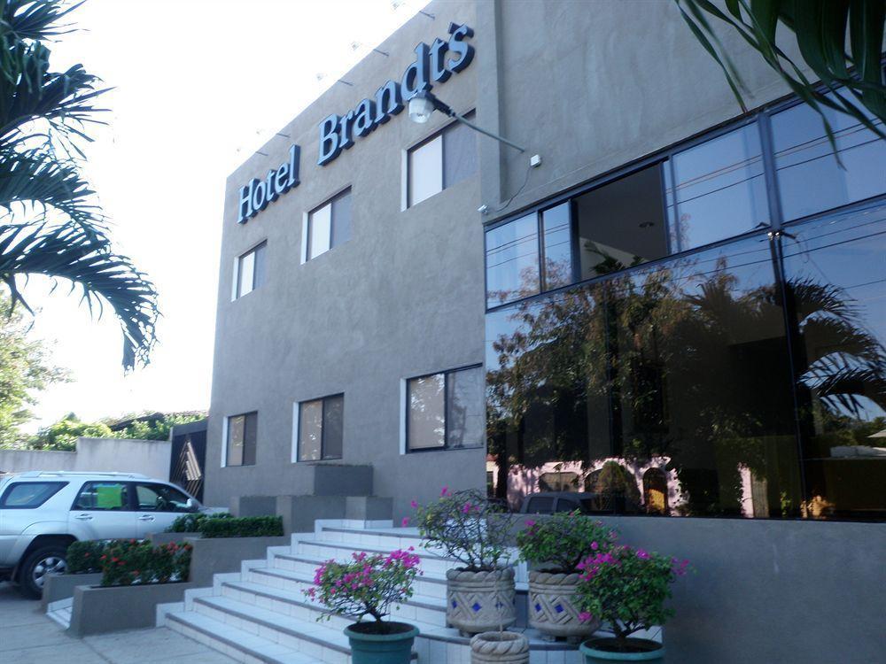 Hotel Brandts Los Robles De San Juan Managua Exteriör bild