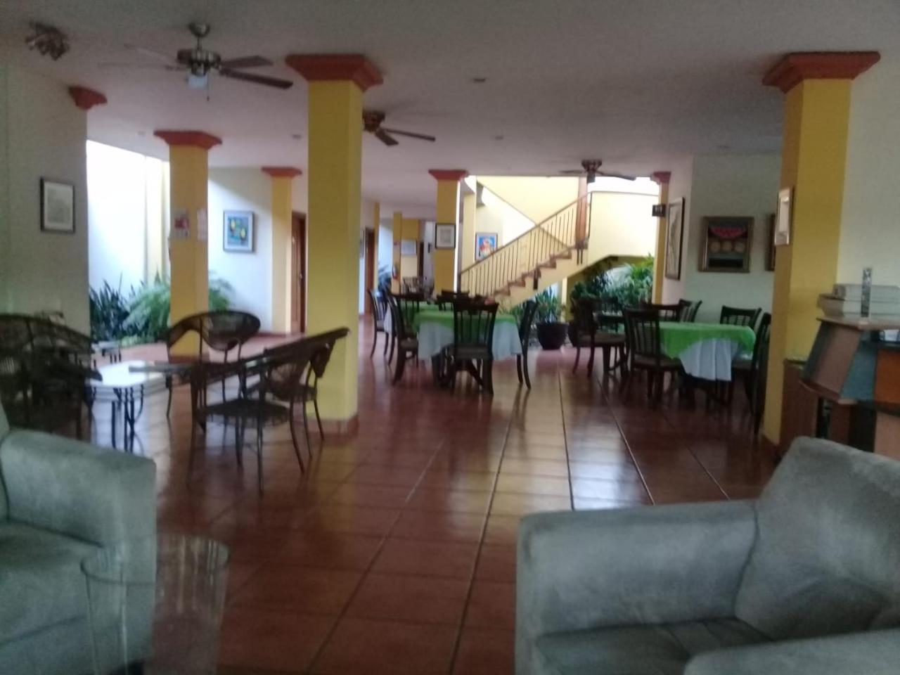 Hotel Brandts Los Robles De San Juan Managua Exteriör bild